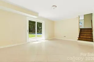 6315 Spring Garden Ln, Charlotte, NC 28213 - Photo 7