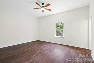 1820 N Hewitt Avenue, Newton, NC 28658 - Photo 15