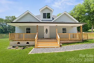 1820 N Hewitt Avenue, Newton, NC 28658 - Photo 1