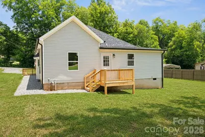 1820 N Hewitt Avenue, Newton, NC 28658 - Photo 21