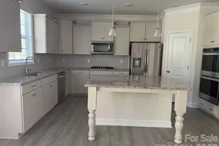 1410 Emma Ln, Lake Wylie, SC 29710 - Photo 5