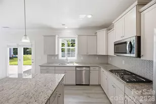 1410 Emma Ln, Lake Wylie, SC 29710 - Photo 9