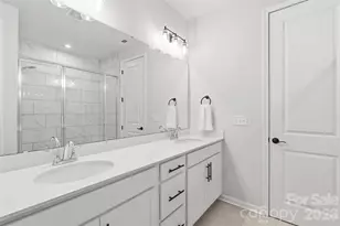 2037 Howell Crk Wy, Charlotte, NC 28215 - Photo 25