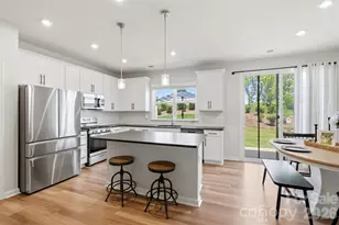 2037 Howell Crk Wy, Charlotte, NC 28215 - Photo 9