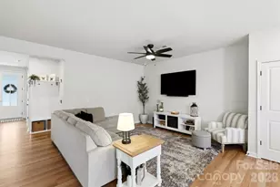 2037 Howell Crk Wy, Charlotte, NC 28215 - Photo 5