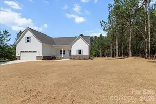 214 Lockhard Cir, Troutman, NC 28166 - Photo 7