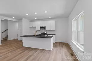 214 Lockhard Cir, Troutman, NC 28166 - Photo 17