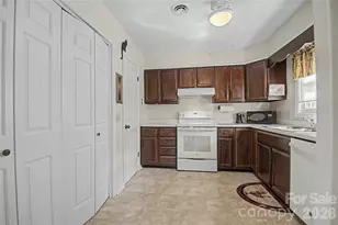 1765 Haywood Manor Rd, Hendersonville, NC 28791 - Photo 13