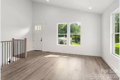 27 Klimovych Road, Hendersonville, NC 28792 - Photo 9