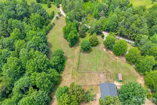 711 Meadow Crest Rd, Tryon, NC 28782 - Photo 3