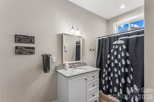 1640 Farmington Hills Dr, Conover, NC 28613 - Photo 21