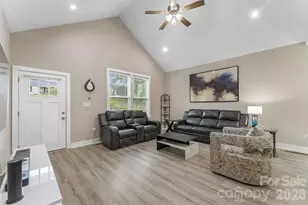 1640 Farmington Hills Dr, Conover, NC 28613 - Photo 5