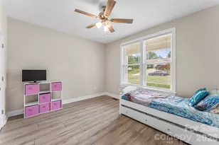 1640 Farmington Hills Dr, Conover, NC 28613 - Photo 23