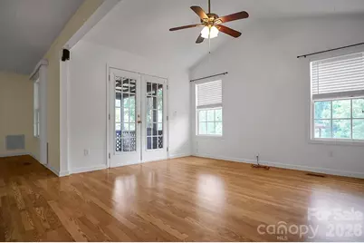 5573 Lennox Drive, Kings Mountain, NC 28086 - Photo 11