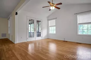 5573 Lennox Dr, Kings Mountain, NC 28086 - Photo 11