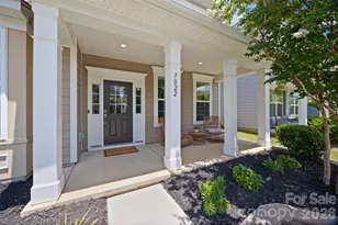 7022 Walnut Branch Ln, Charlotte, NC 28277 - Photo 3