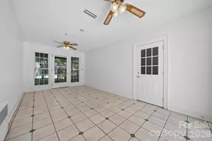 521 5th St NW, Hickory, NC 28601 - Photo 31