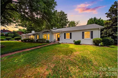 521 5th Street NW, Hickory, NC 28601 - Photo 1
