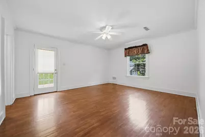 521 5th Street NW, Hickory, NC 28601 - Photo 21