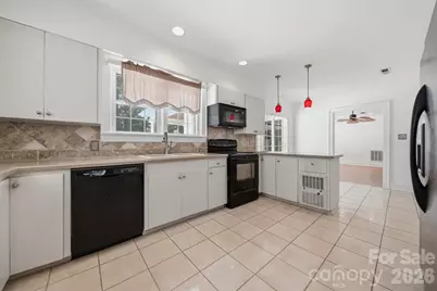 521 5th Street NW, Hickory, NC 28601 - Photo 19