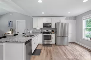 2675 Elmin St, Charlotte, NC 28208 - Photo 7