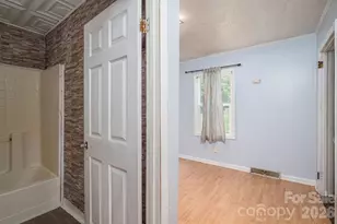 2639 Springbrook Cir, Gastonia, NC 28052 - Photo 21