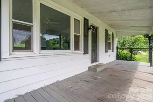 2639 Springbrook Cir, Gastonia, NC 28052 - Photo 9