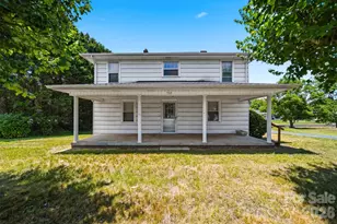 592 Main St, Hudson, NC 28638 - Photo 1