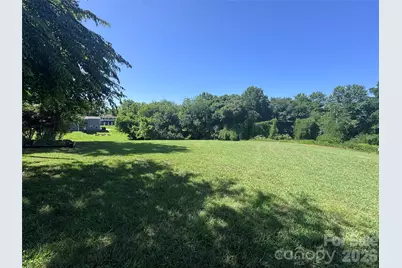 000 Miller Avenue, Marion, NC 28752 - Photo 1