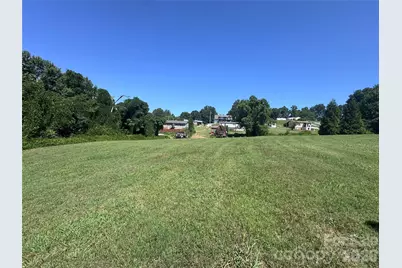 000 Miller Avenue, Marion, NC 28752 - Photo 5