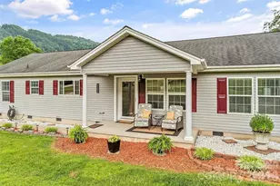 1162 Mountain Breeze Dr, Morganton, NC 28655 - Photo 3