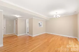 8410 Cricket Lake Dr, Charlotte, NC 28277 - Photo 13
