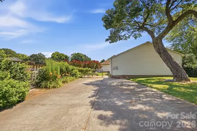 2101 Palm Lane, Belmont, NC 28012 - Photo 33