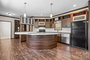 2876 Burma Rd E, Nebo, NC 28761 - Photo 3