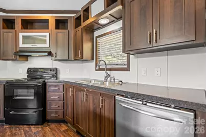 2876 Burma Road E, Nebo, NC 28761 - Photo 5