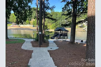 19901 Henderson Road #B, Cornelius, NC 28031 - Photo 5