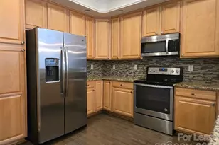 2359 Madeline Meadow Dr, Charlotte, NC 28217 - Photo 3