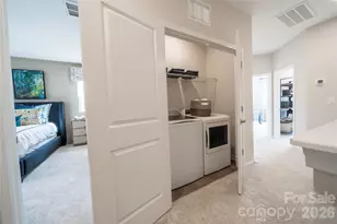 6041 Longar Ln, Charlotte, NC 28269 - Photo 13