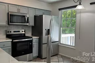 7506 Batavia Ln, Charlotte, NC 28213 - Photo 9