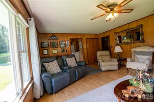 40 Double Island Rd, Burnsville, NC 28714 - Photo 9