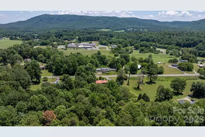 6264 US 221 Highway S, Marion, NC 28752 - Photo 27