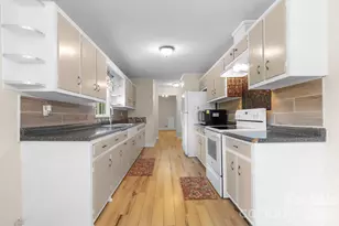 6264 US 221 Hwy S, Marion, NC 28752 - Photo 11
