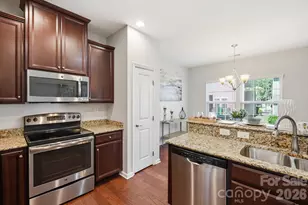 2450 Alyssa Ln, Charlotte, NC 28208 - Photo 9