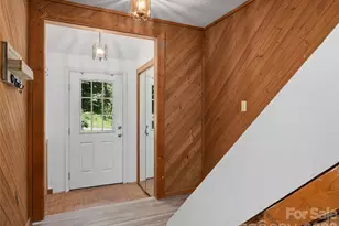 25 Little Creek Ln, Maggie Valley, NC 28751 - Photo 5