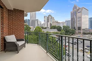 300 W 5th St, Charlotte, NC 28202 - Photo 19