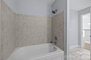 300 W 5th St, Charlotte, NC 28202 - Photo 17