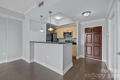 300 W 5th Street, Charlotte, NC 28202 - Photo 5