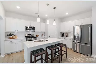 1404 Bansal Drive, Charlotte, NC 28215 - Photo 7