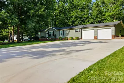 446 Heritage Circle, Taylorsville, NC 28681 - Photo 5