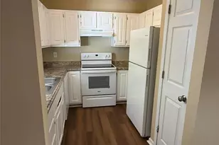 9329 Kendall Dr, Charlotte, NC 28214 - Photo 7